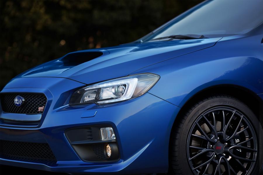  Subaru WRX STI 2015 года  (EU) (фото 15 из 24)